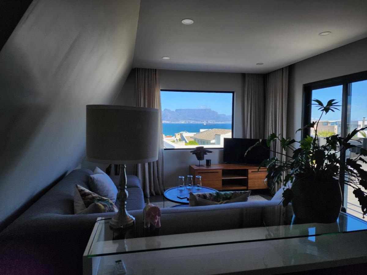 Thyme Spent Bloubergstrand Apartment