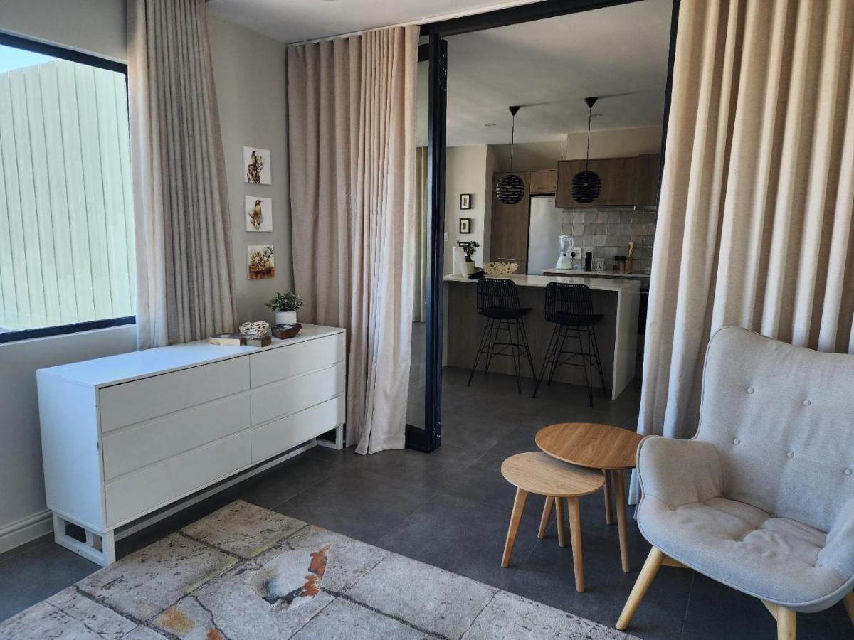 Thyme Spent Bloubergstrand Apartment *