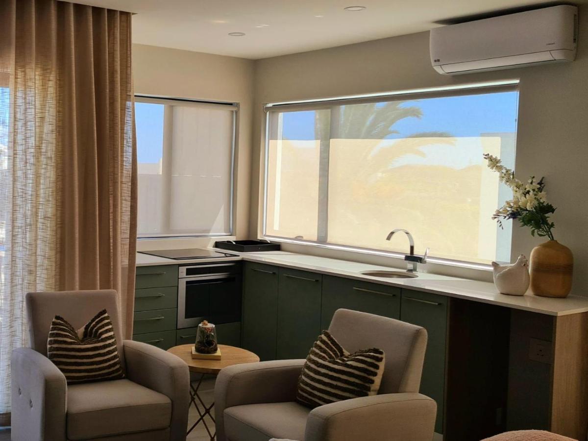 Thyme Spent Bloubergstrand Apartment