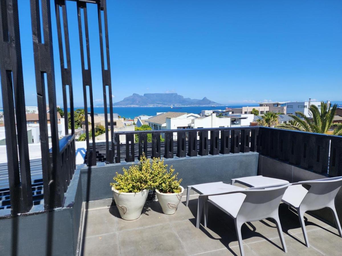 Apartment Thyme Spent Bloubergstrand Cape Town
