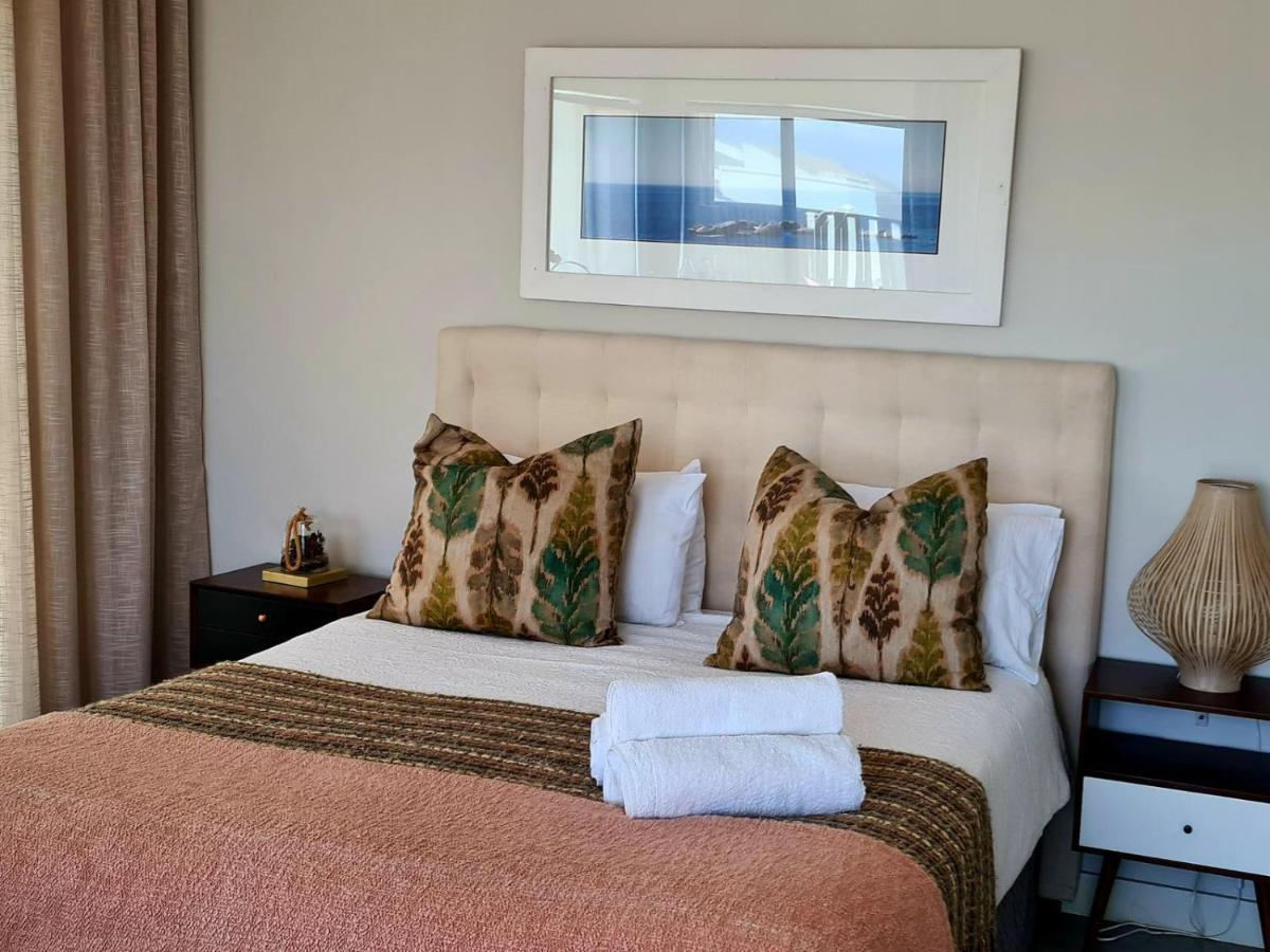 Thyme Spent Bloubergstrand Apartment