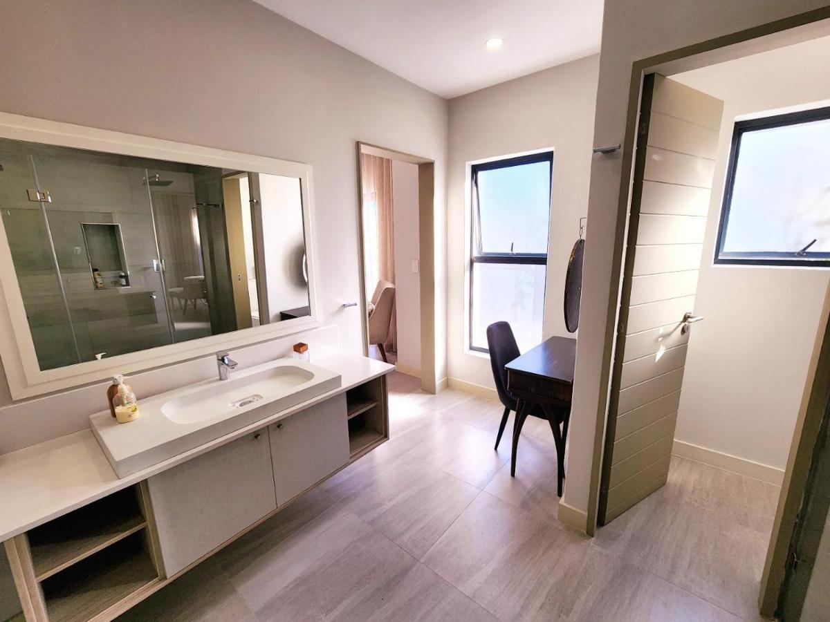Apartment Thyme Spent Bloubergstrand
